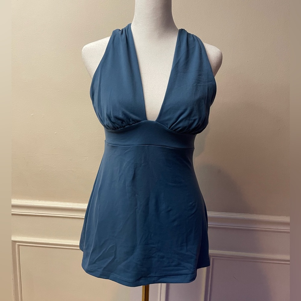 Susana Monaco Empire Waist Deep V Top Size Medium